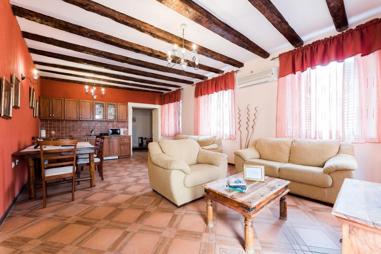 Apartments Leo Kotor Bagian luar foto